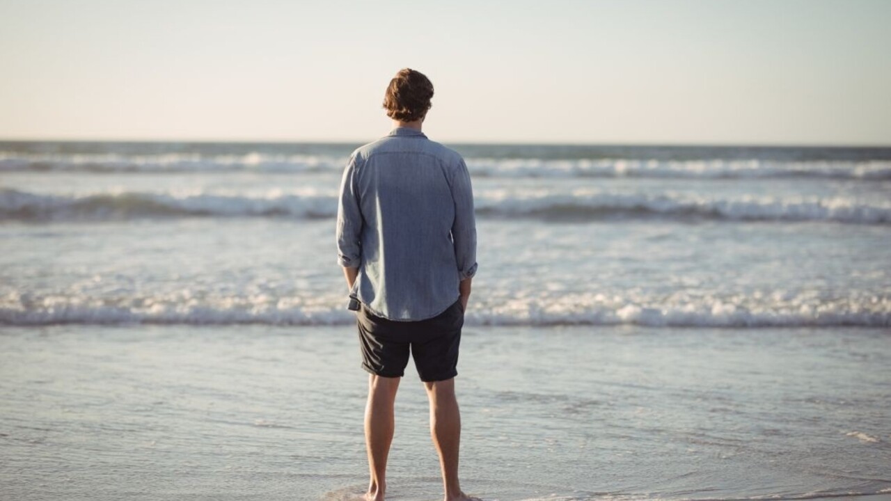 samota psychológia vzťahy muž pláž oceán 1140px (ČTK)